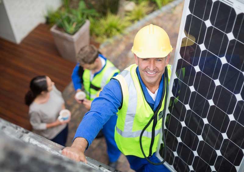 Installation einer Solaranlage – worauf gilt es bei den Bauarbeiten zu achten?