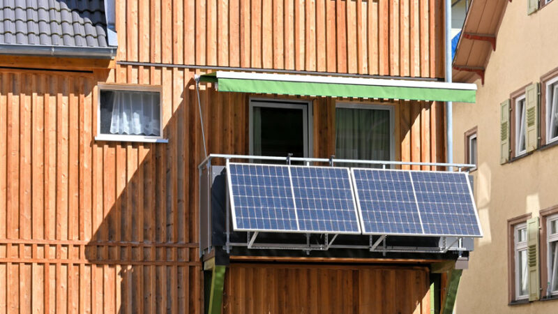 Energie aus Solarstrom mit einem Balkonkraftwerk